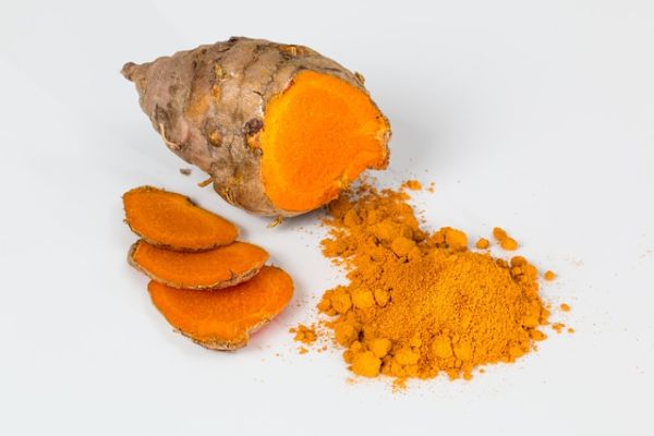 Curcumin is the active ingredient in turmeric, the distinctly orange spice that is extracted from the rhizomes of the Curcuma longa plant.